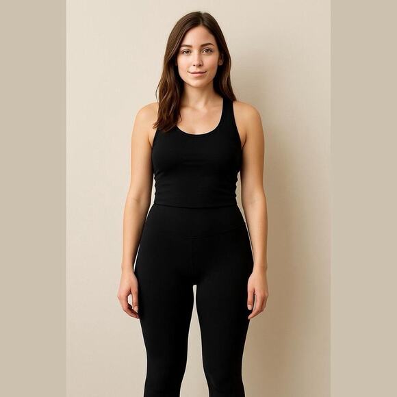 Lululemon Women’s In Movement Tight 25” Everlux Size 4 Black Activewear - Picture 1 of 4